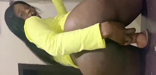  Give your favorite TITTLE to this video and come get this Best African Wettest Girl on Onlyfans.comelizaaaaa